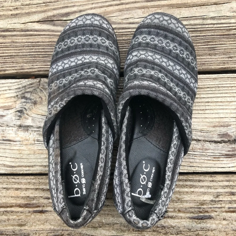 Gray Patterned Women's Shoes - Picture 3 of 9